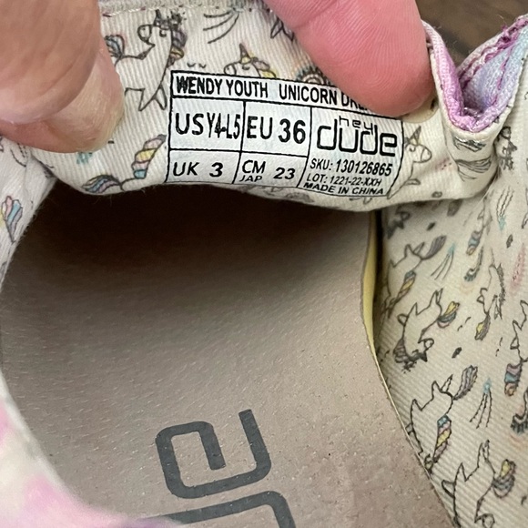 Hey Dude Shoes, size 4.5Y, 5L. - Picture 9 of 9